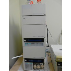 Hitachi L-7000 Series HPLC System With UV Detector and Interface